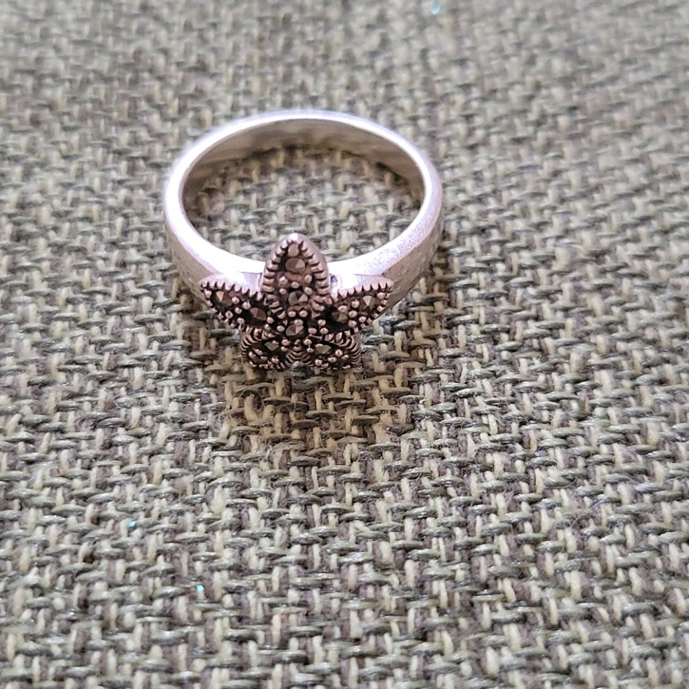 Star silver ring - Picture 3 of 4